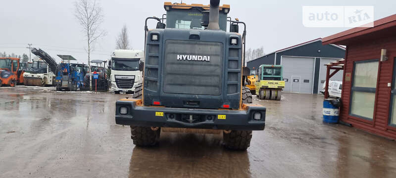 Фронтальный погрузчик Hyundai HL 2020 в Одессе