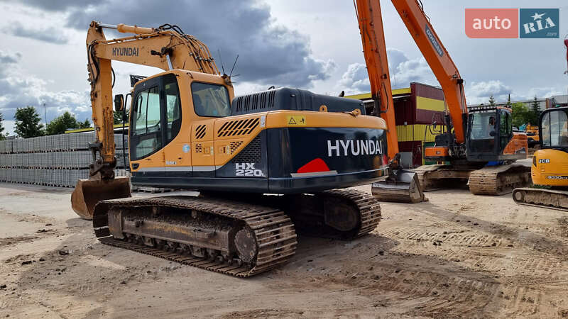 Гусеничный экскаватор Hyundai HX 2016 в Одессе