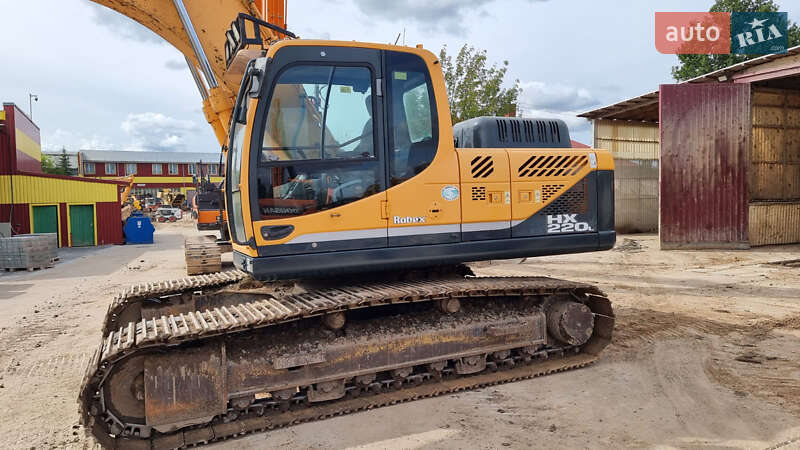 Гусеничный экскаватор Hyundai HX 2016 в Одессе