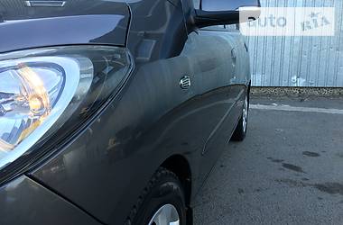 Хэтчбек Hyundai i10 2011 в Виннице