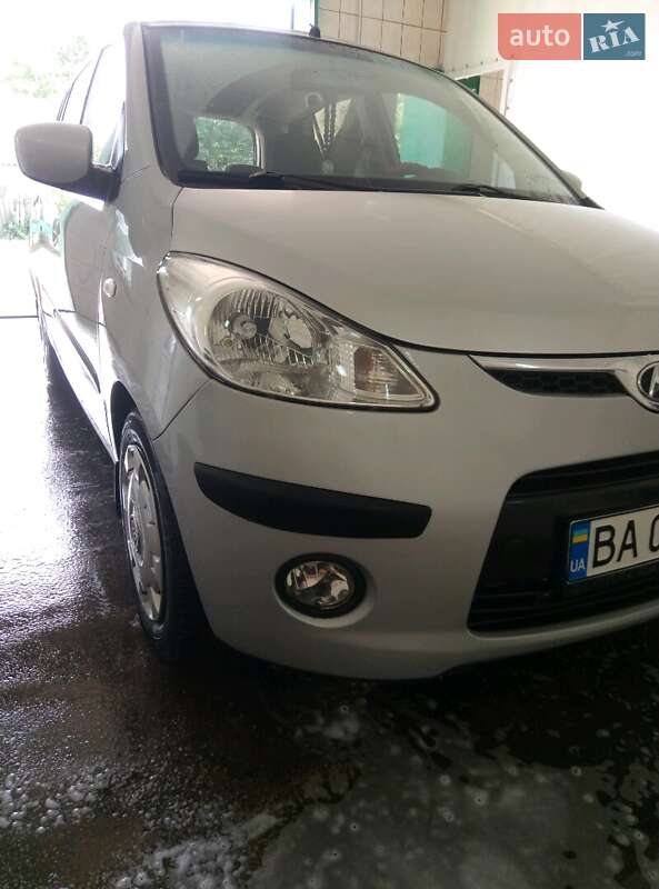 Хэтчбек Hyundai i10 2008 в Долинской