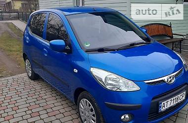 Хэтчбек Hyundai i10 2010 в 