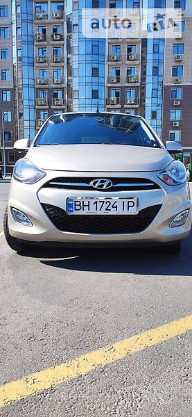 Хетчбек Hyundai i10 2012 в Одесі