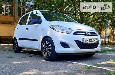 Хетчбек Hyundai i10 2012 в 