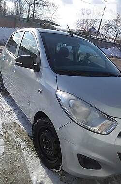 Хэтчбек Hyundai i10 2013 в Киеве