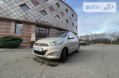 Hyundai i10 2012