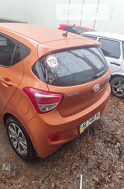 Хэтчбек Hyundai i10 2014 в Днепре