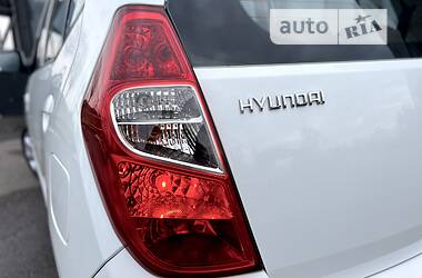 Хэтчбек Hyundai i10 2012 в 