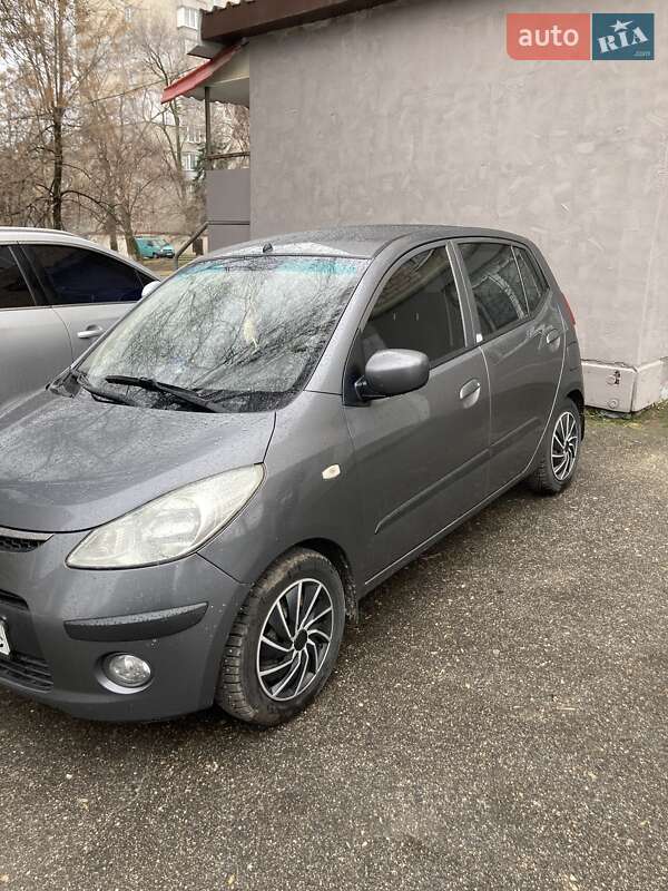 Хэтчбек Hyundai i10 2008 в Запорожье