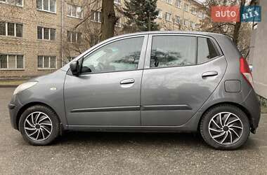 Хэтчбек Hyundai i10 2008 в Запорожье