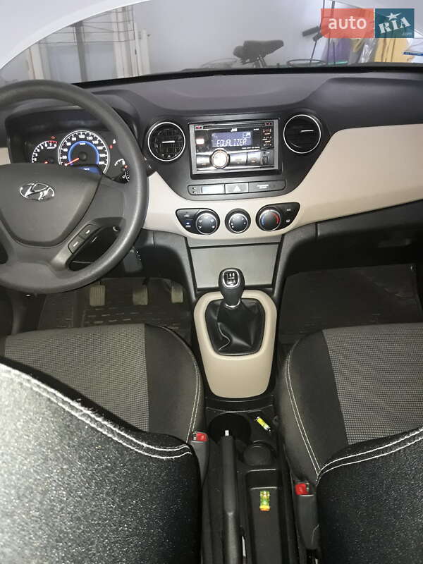 Хетчбек Hyundai i10 2015 в Ізмаїлі
