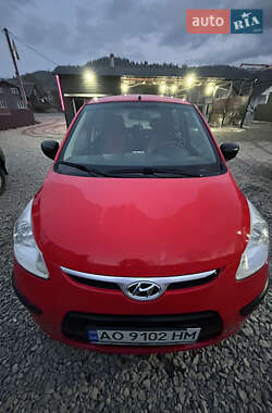 Хэтчбек Hyundai i10 2010 в Рахове