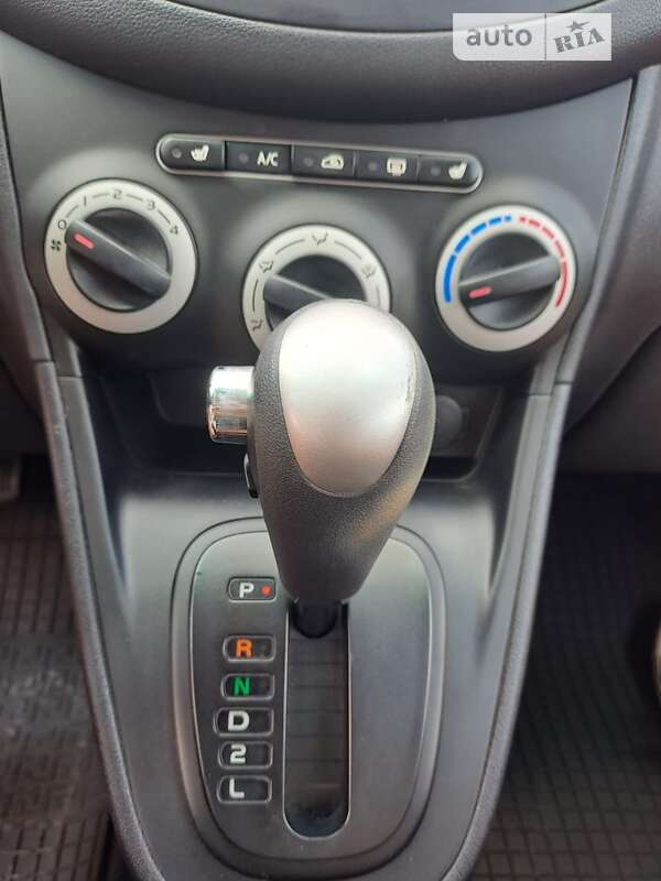 Хетчбек Hyundai i10 2009 в Хмельницькому
