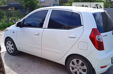 Хэтчбек Hyundai i10 2012 в Киеве