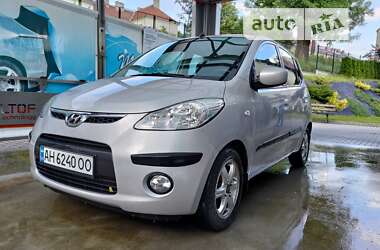 Хетчбек Hyundai i10 2010 в Запоріжжі