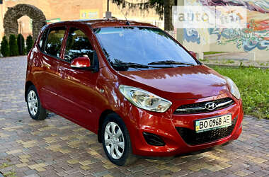 Хетчбек Hyundai i10 2012 в Рівному