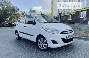 Хэтчбек Hyundai i10 2011 в Полтаве