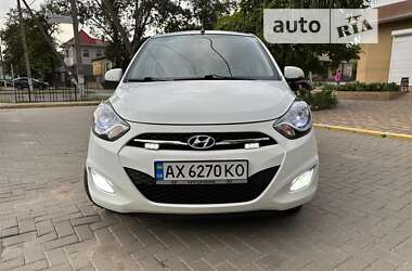 Хэтчбек Hyundai i10 2013 в Одессе