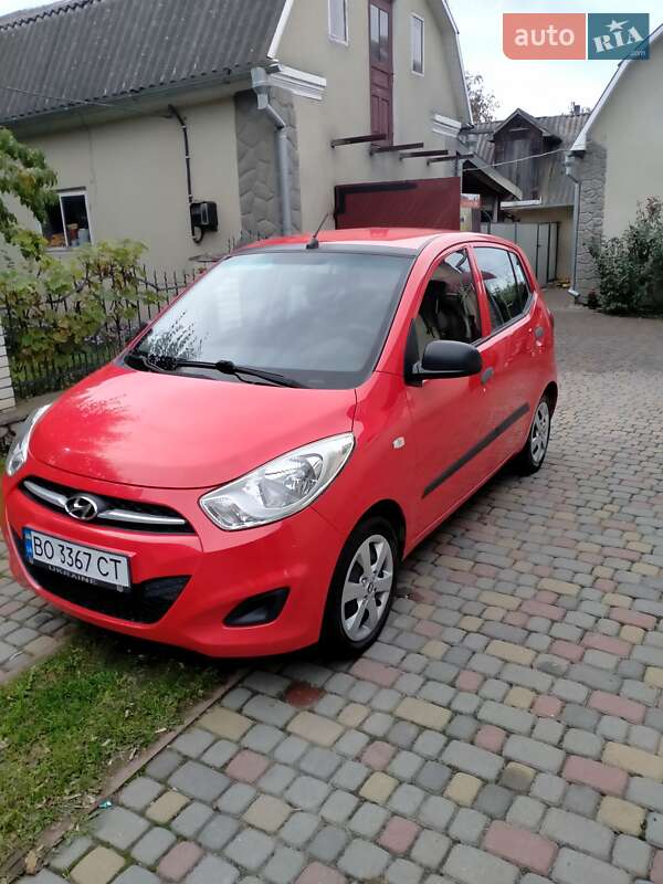 Хэтчбек Hyundai i10 2012 в Тернополе