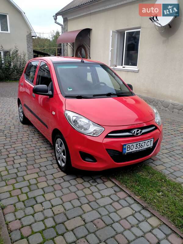 Хэтчбек Hyundai i10 2012 в Тернополе