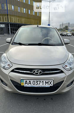 Хэтчбек Hyundai i10 2013 в Киеве