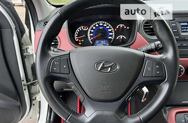 Хэтчбек Hyundai i10 2019 в Киеве