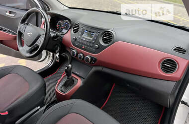 Хэтчбек Hyundai i10 2019 в Киеве