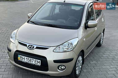 Хетчбек Hyundai i10 2010 в Одесі