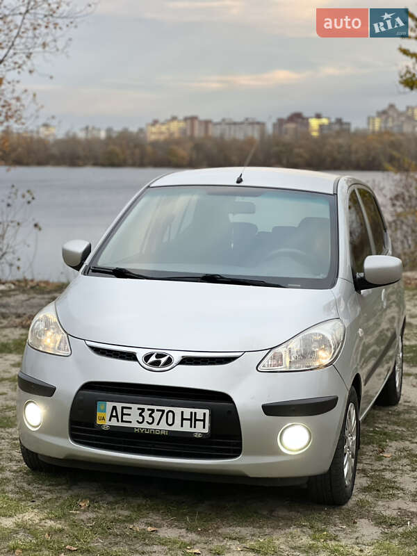 Хэтчбек Hyundai i10 2008 в Киеве