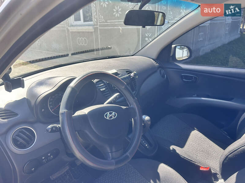 Хэтчбек Hyundai i10 2013 в Тернополе