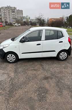 Хетчбек Hyundai i10 2010 в Черкасах