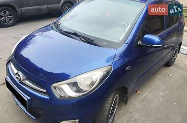 Хэтчбек Hyundai i10 2012 в Киеве