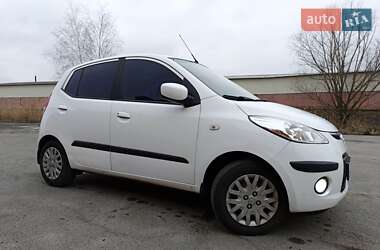 Хэтчбек Hyundai i10 2008 в Новомосковске