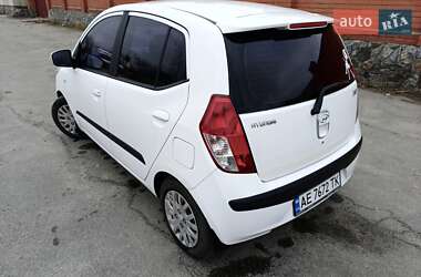 Хэтчбек Hyundai i10 2008 в Новомосковске