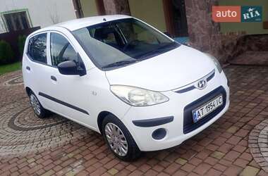 Хэтчбек Hyundai i10 2009 в Калуше