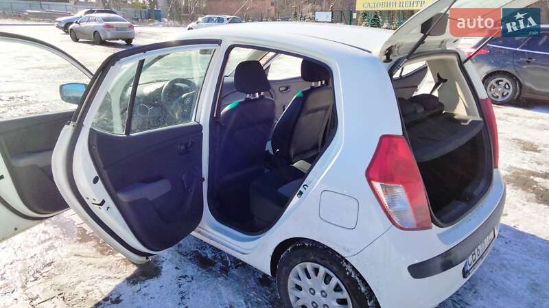 Хетчбек Hyundai i10 2008 в Чернігові