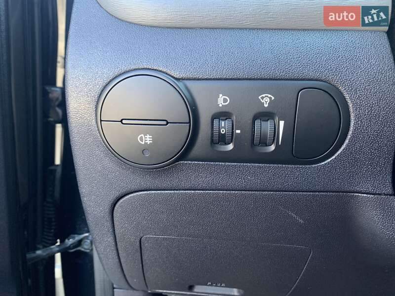 Хэтчбек Hyundai i10 2008 в Виннице