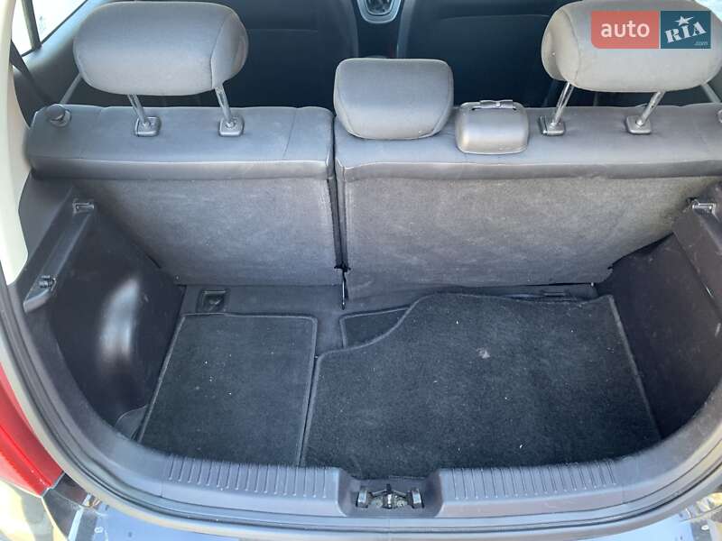Хэтчбек Hyundai i10 2008 в Виннице