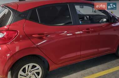 Хэтчбек Hyundai i10 2021 в 
