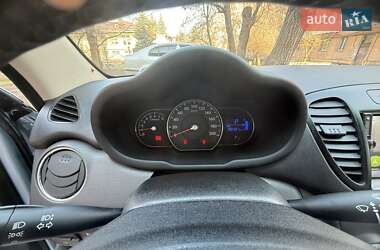 Хетчбек Hyundai i10 2013 в 