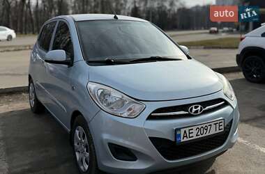 Хетчбек Hyundai i10 2011 в Дніпрі