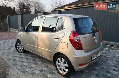 Хетчбек Hyundai i10 2012 в 