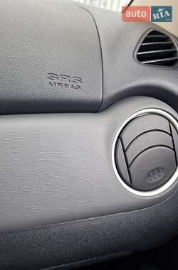 Хэтчбек Hyundai i10 2009 в 