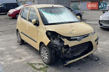 Хетчбек Hyundai i10 2008 в 