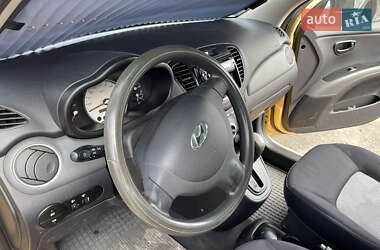 Хетчбек Hyundai i10 2008 в 