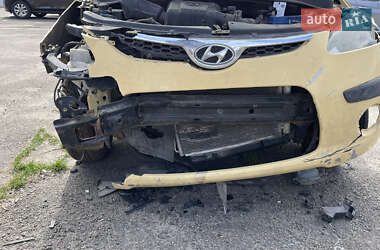 Хетчбек Hyundai i10 2008 в 