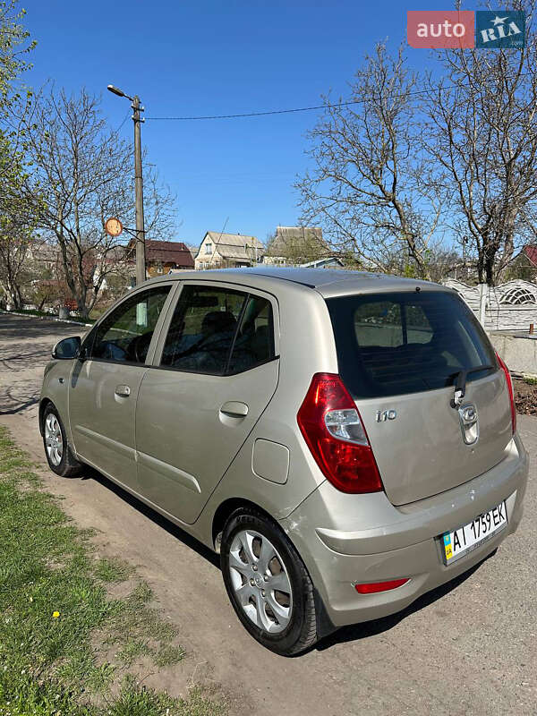 Хетчбек Hyundai i10 2013 в Києві