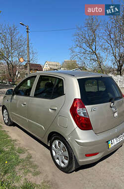 Хэтчбек Hyundai i10 2013 в 