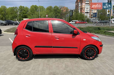 Хэтчбек Hyundai i10 2008 в 