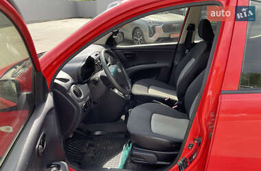 Хэтчбек Hyundai i10 2008 в 
